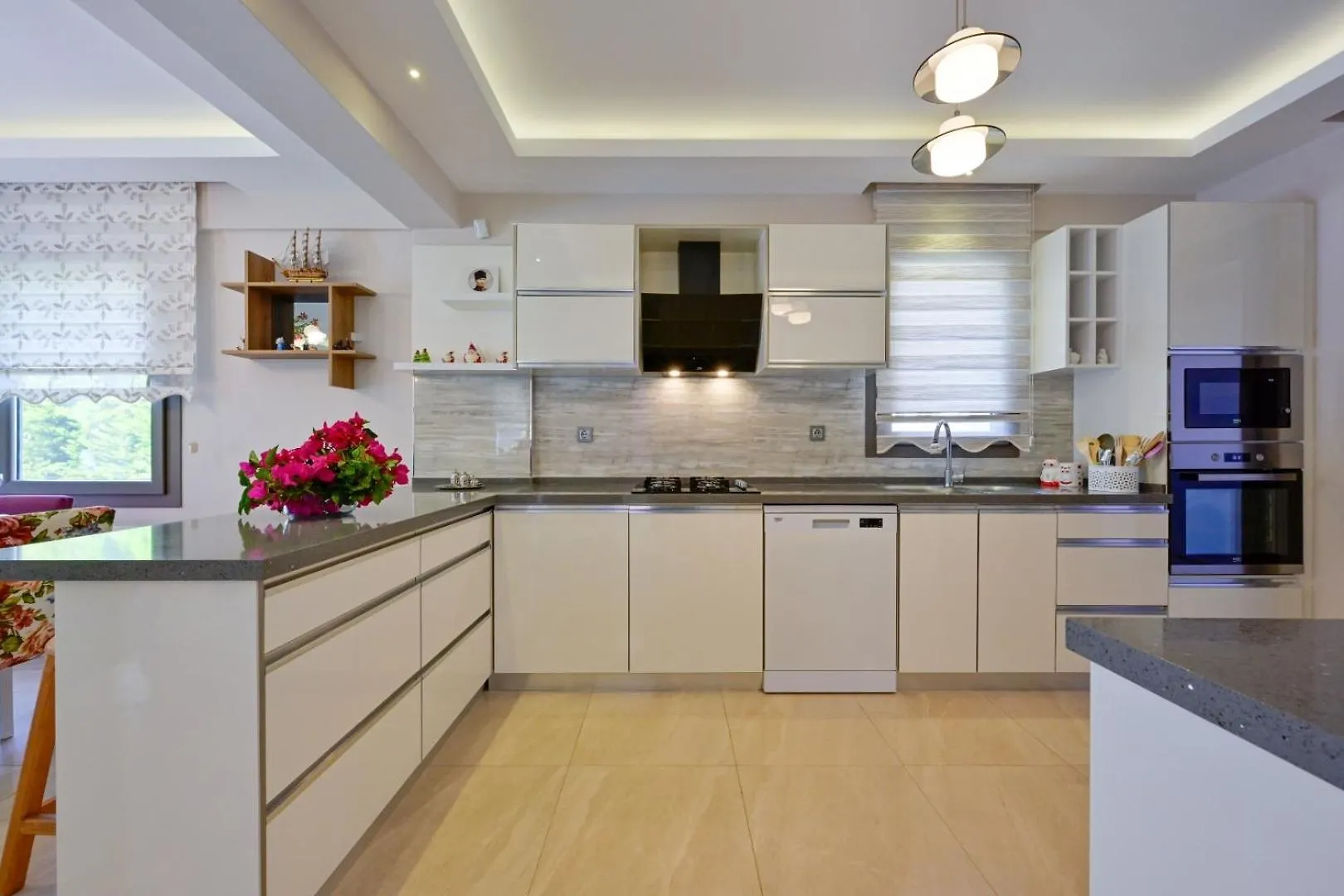 Lorenzo- 4 Bedroom Holiday Villa In Hisaronu Fethiye